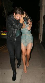 Sam Faiers feet photo thumbnail