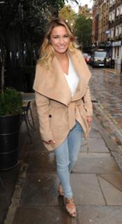 Sam Faiers feet photo thumbnail