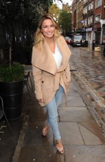 Sam Faiers feet photo thumbnail