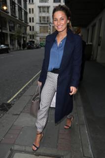 Sam Faiers feet photo thumbnail