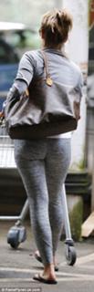 Sam Faiers feet photo thumbnail