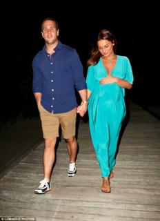 Sam Faiers feet photo thumbnail