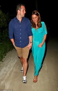 Sam Faiers feet photo thumbnail