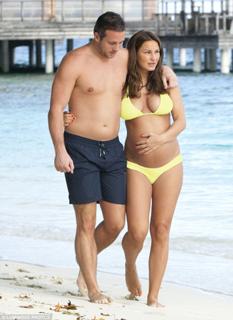Sam Faiers feet photo thumbnail
