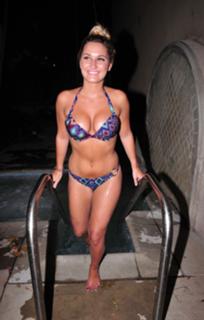 Sam Faiers feet photo thumbnail