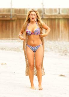 Sam Faiers feet photo thumbnail