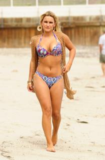 Sam Faiers feet photo thumbnail
