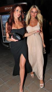 Sam Faiers feet photo thumbnail