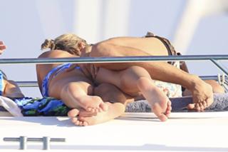 Sam Faiers feet photo thumbnail