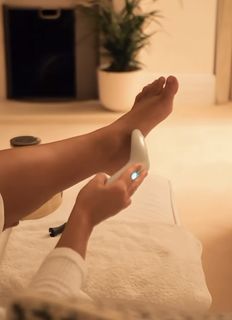 Sam Faiers feet photo 3