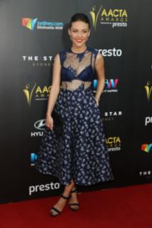 Sam Frost feet photo 3