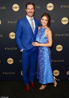 Sam Frost feet photo 16