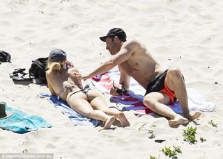 Sam Frost feet photo 13