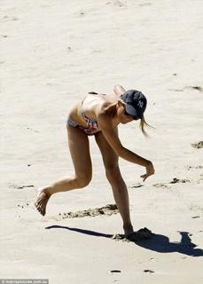 Sam Frost feet photo 12