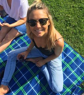 Sam Frost feet photo 5