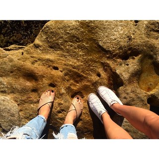 Sam Frost feet photo 4
