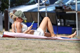 Sam Frost feet photo 2
