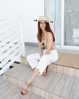Sam Pinto feet photo 15
