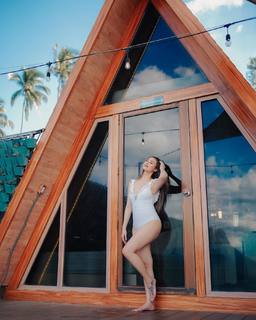 Sam Pinto feet photo 17