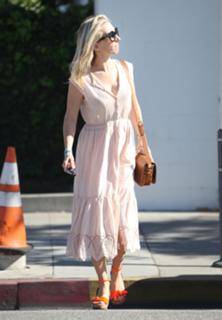 Sam Taylor-Johnson feet photo 14