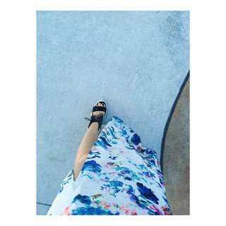 Samaire Armstrong feet photo thumbnail