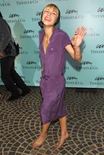 Samaire Armstrong feet photo thumbnail