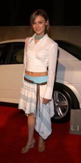 Samaire Armstrong feet photo thumbnail