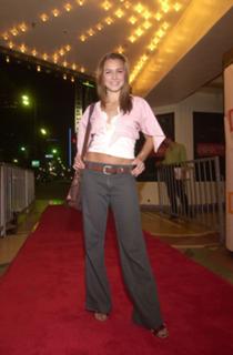 Samaire Armstrong feet photo thumbnail