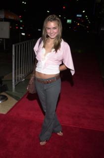 Samaire Armstrong feet photo thumbnail
