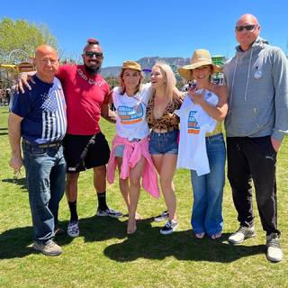 Samaire Armstrong feet photo thumbnail