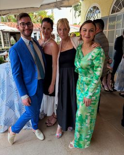 Samaire Armstrong feet photo thumbnail