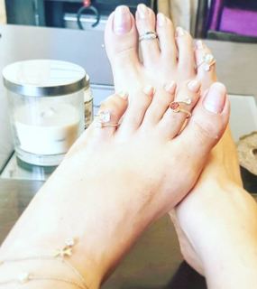 Saman Ansari feet photo 2