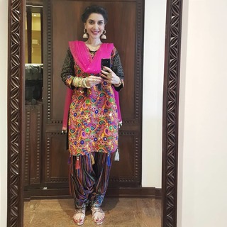 Saman Ansari feet photo 16
