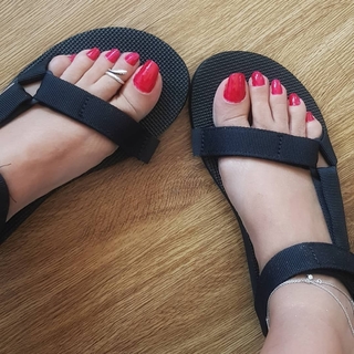 Saman Ansari feet photo 16