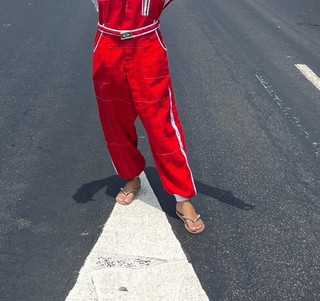 Samanta Alves feet photo 3