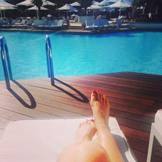 Samantha Armytage feet photo 5