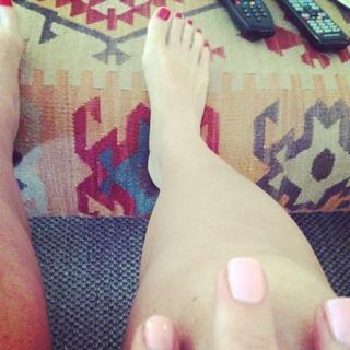 Samantha Armytage feet photo 15