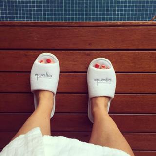 Samantha Armytage feet photo 19