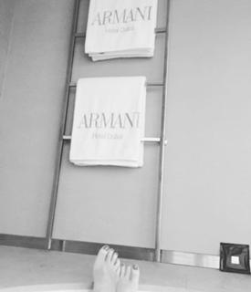 Samantha Armytage feet photo 17
