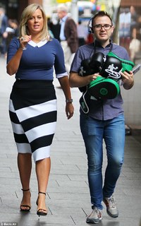 Samantha Armytage feet photo 13