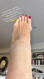 Samantha Armytage feet photo 2