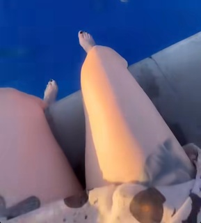 Samantha Barrón feet photo 4