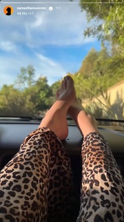 Samantha Barrón feet photo 16