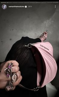Samantha Barrón feet photo 15