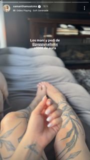 Samantha Barrón feet photo 8