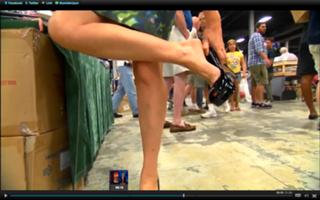 Samantha Bee feet photo 9