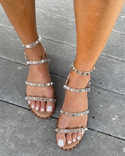 Samantha Belbel feet photo 2