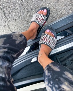 Samantha Belbel feet photo 3