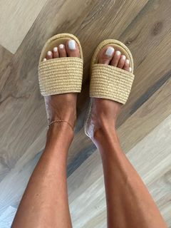 Samantha Belbel feet photo 16