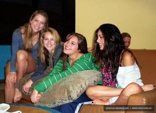 Samantha Boscarino feet photo 11